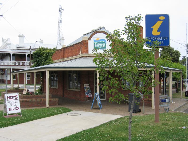 Cobram - Commercial centre and shops: Visitor Information Centre, corner Station St and Punt Rd