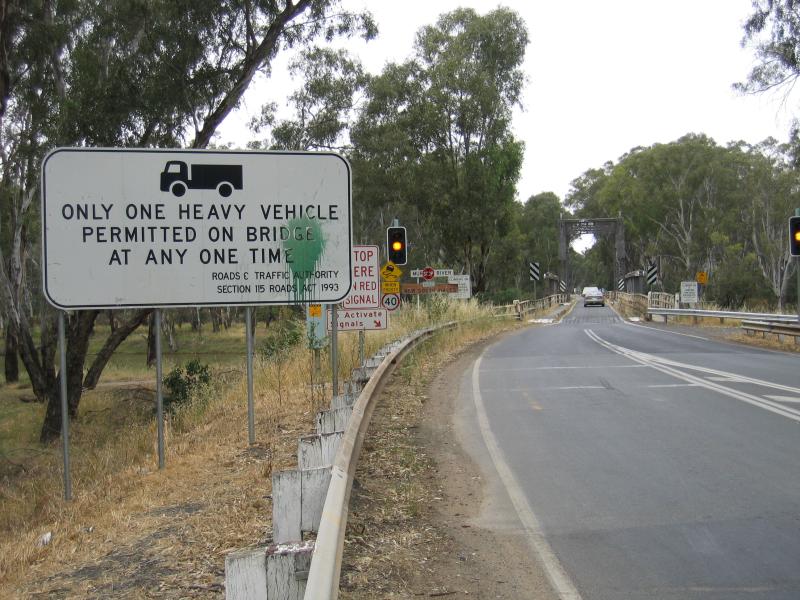 Cobram - Bridge across Murray River and surroundings - View east along Mookarii St towards bridge across Murray River