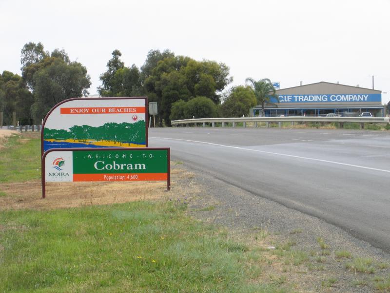 Cobram - Around Cobram and outskirts: Welcome to Cobram sign, Murray Valley Highway, east of Cobram South Road