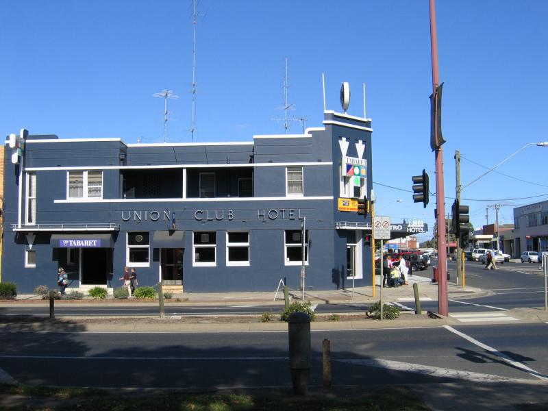 Colac - Shops and commercial centre: Union Club Hotel, corner Murray St and Gellibrand St