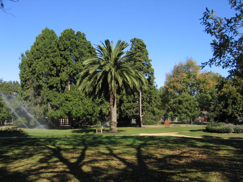 Colac - Botanic Gardens, Fyans Street: Gardens
