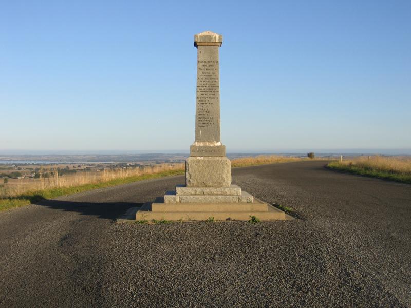 Colac - Red Rock memorial dial and lookout: War memorial, along road to memorial dial