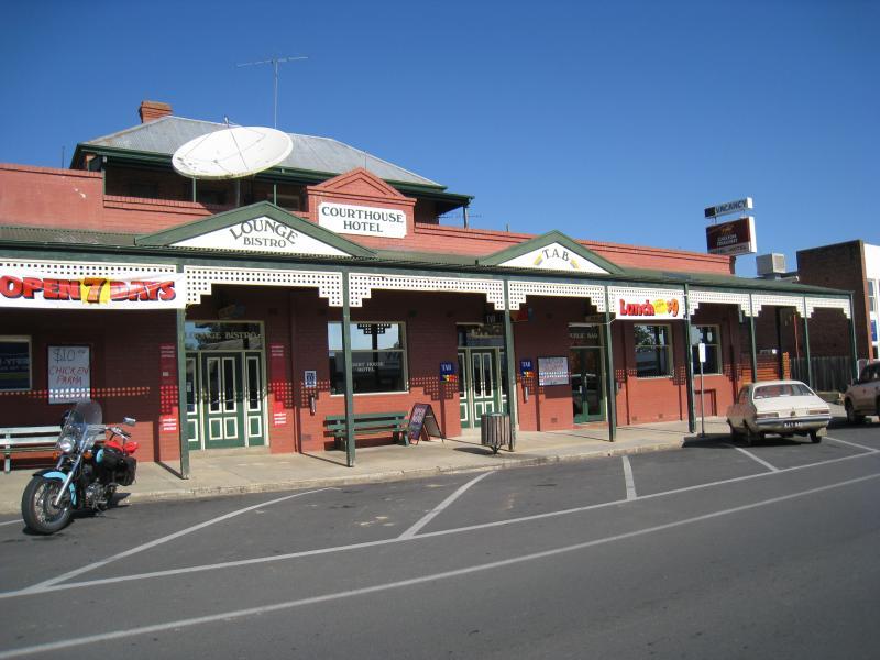 Corryong - Shops and commercial centre, Hanson Street: Courthouse Hotel, south side of Hanson St