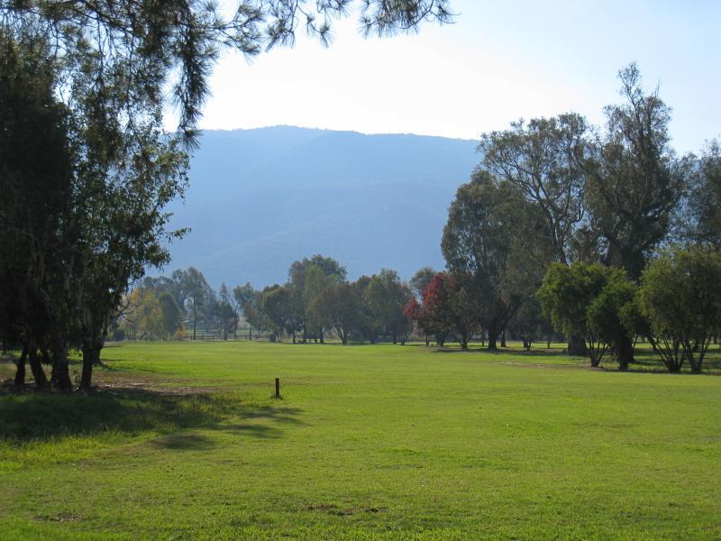 Corryong - Corryong Recreation Reserve: Golf course fairway