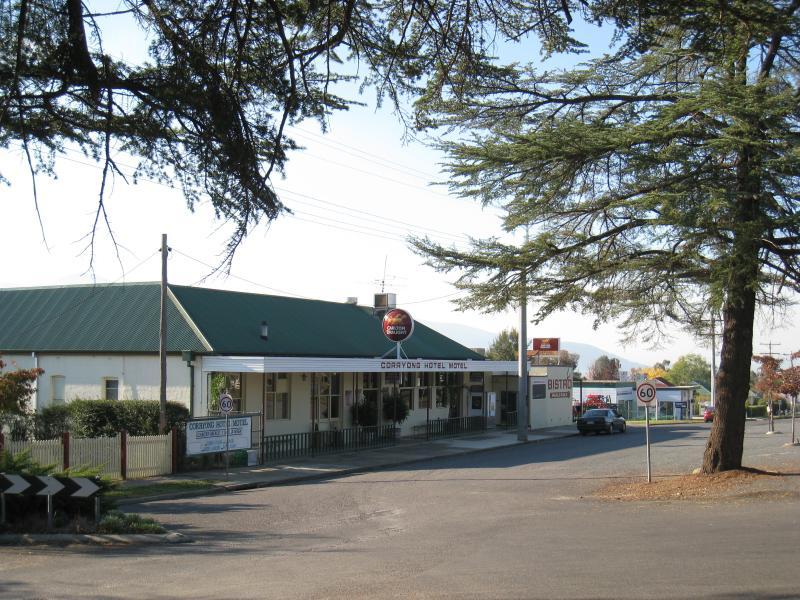 Corryong - Towong Road and Murray Valley Highway, east end of Corryong: Corryong Hotel Motel
