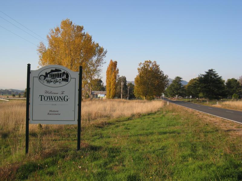 Corryong - Town of Towong, north-east of Corryong: Towong town sign, view north-east along Murray River Rd
