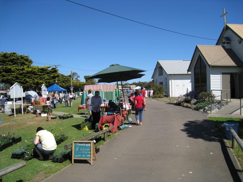 Cowes - Shops and commercial centre, Thompson Avenue north of Church Street: Island Craft Market at Parish Hall and St Philips Church