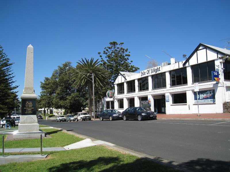 Cowes - The Esplanade: Isle Of Wight Hotel (now under redevelopment), The Esplanade opposite Cowes Jetty