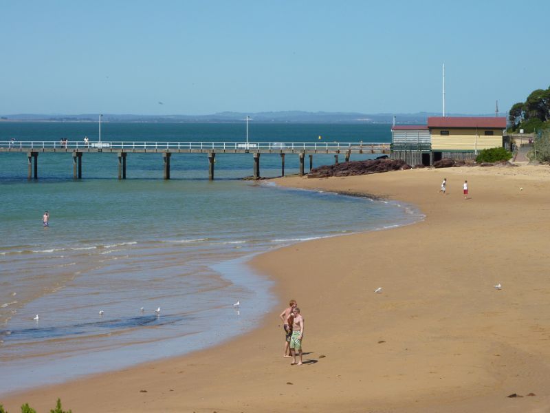 Cowes - Coast between Cowes Jetty and Mussel Rocks: View east along beach towards jetty