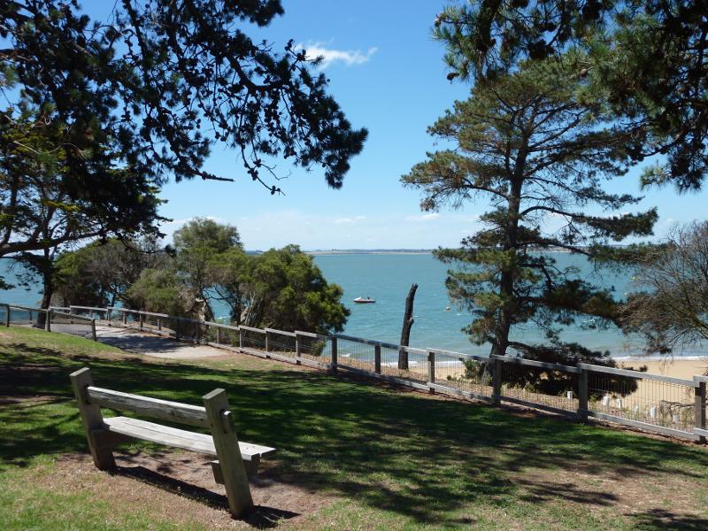 Cowes - Coast between Cowes Jetty and Erehwon Point: Lawns along eastern side of Erehwon Point