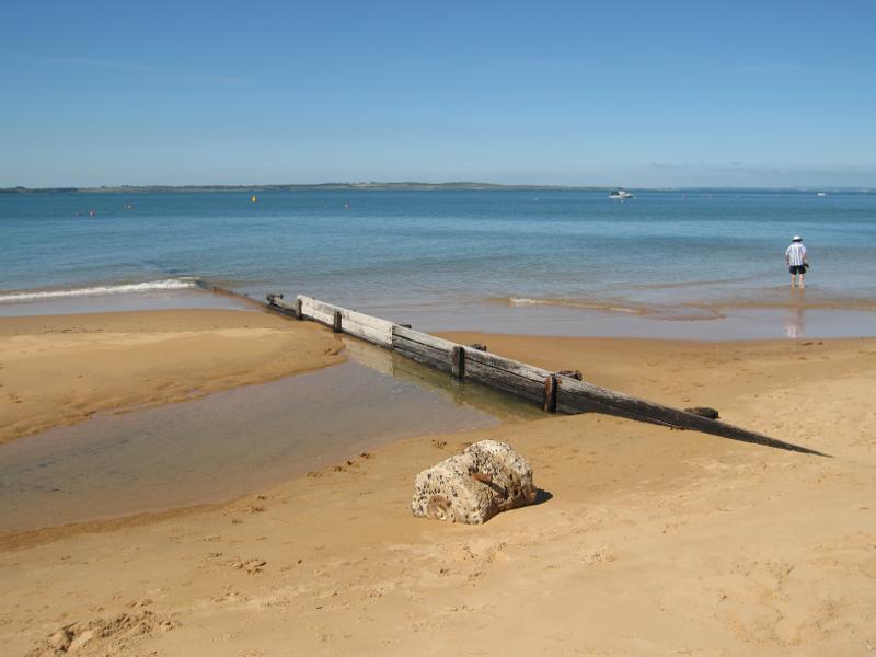 Cowes - Beach and foreshore between Erehwon Point and Coghlan Road: Timber groyne on beach