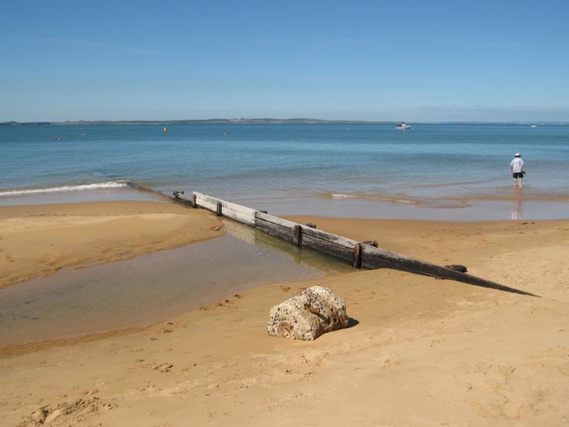 Cowes - Beach and foreshore between Erehwon Point and Coghlan Road - Timber groyne on beach