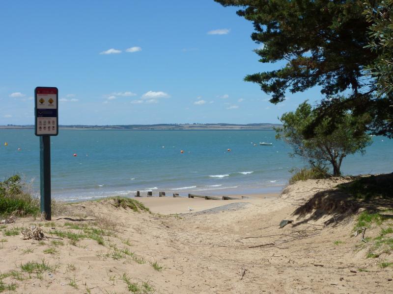 Cowes - Beach and foreshore between Erehwon Point and Coghlan Road - Boat ramp off Lovers Walk