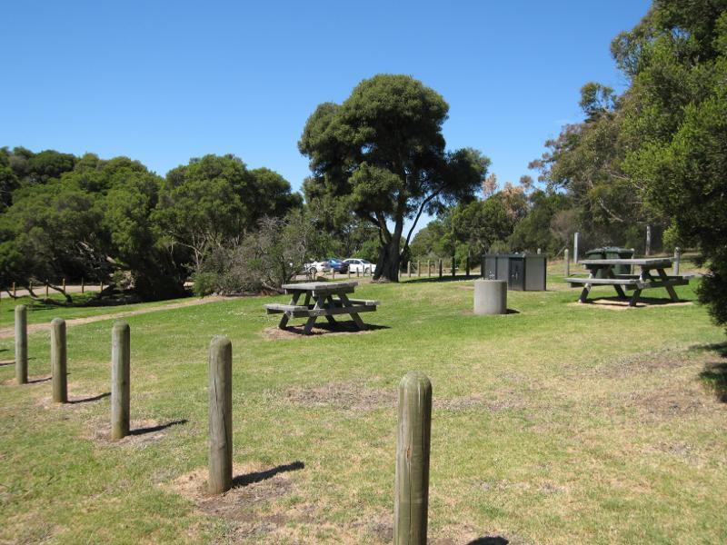 Cowes - Red Rocks and Penguin Point at end of Red Rocks Road: Picnic and BBQ area