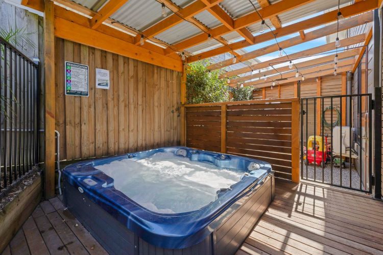 The Beach House on Pembrey, Cowes