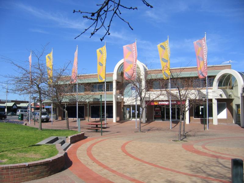 Cranbourne - Cranbourne Park Shopping Centre and Greg Clydesdale Square - View south through Greg Clydesdale Square