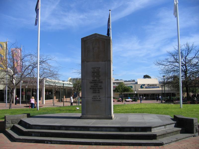 Cranbourne - Cranbourne Park Shopping Centre and Greg Clydesdale Square: War memorial, Greg Clydesdale Square, view west towards Cranbourne Park entrance