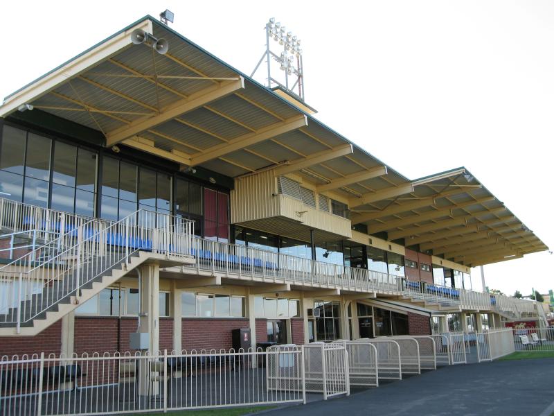 Cranbourne - Cranbourne Racecourse: Grandstand