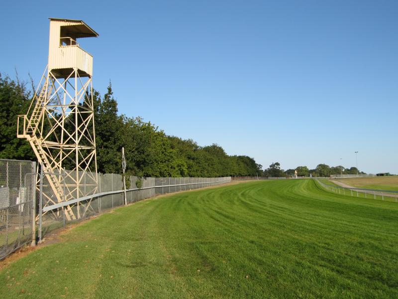 Cranbourne - Cranbourne Racecourse: View south along track from South Gippsland Hwy south of Sladen St