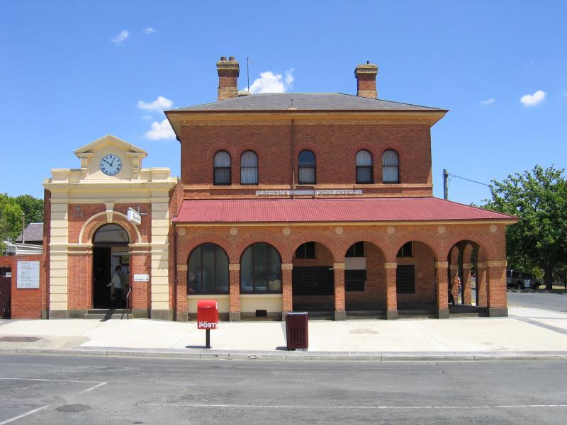 Creswick - Commercial centre and shops: Creswick Post Office, corner Raglan St and Albert St service road
