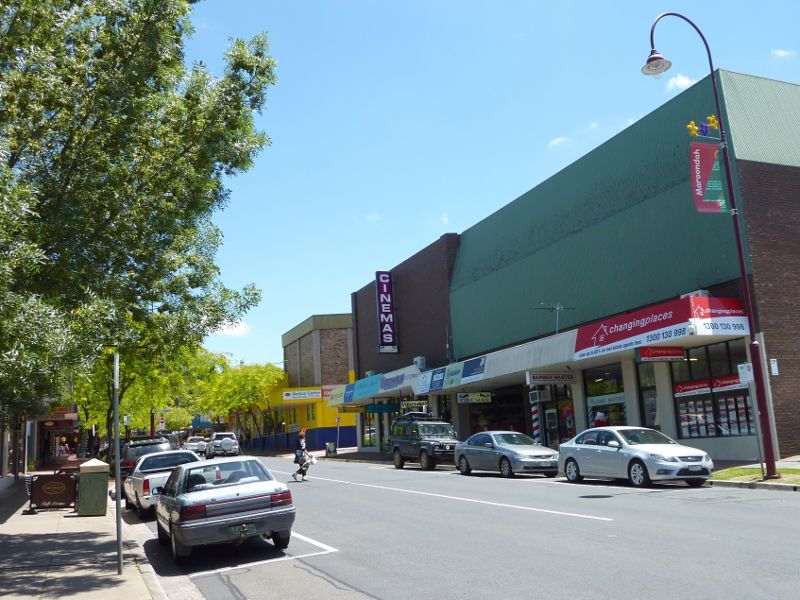 Croydon - Shops and commercial centre, Main Street, Hewish Road and Lacey Street: View west along Hewish Rd towards cinemas and James Kerr Way