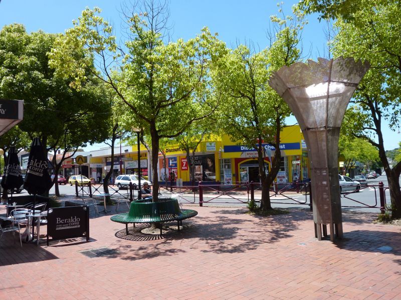 Croydon - Shops and commercial centre, Main Street, Hewish Road and Lacey Street: View east across Main St towards Sound of Flight sculpture and Hewish Rd