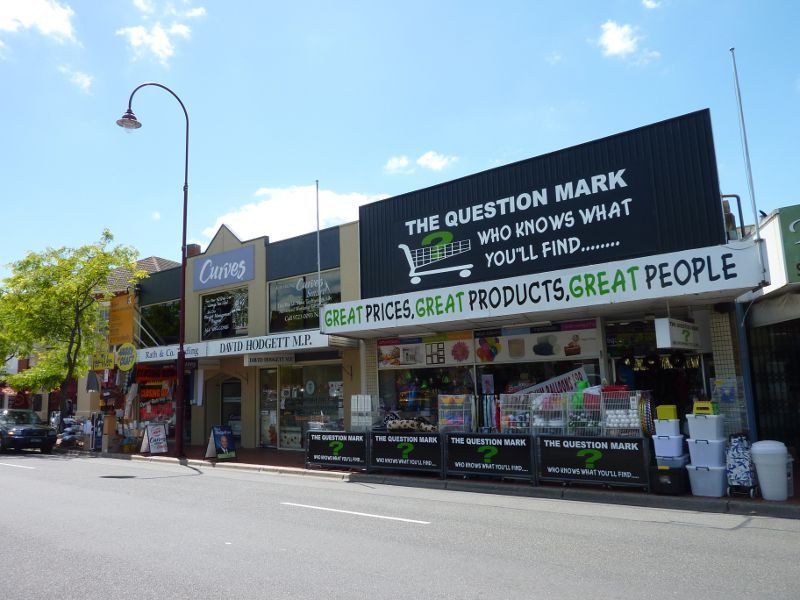 Croydon - Shops and commercial centre, Main Street, Hewish Road and Lacey Street: Shops along east side of Main St south of Lacey St