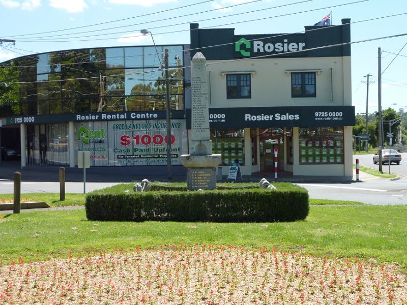Croydon - Anzac Square, Wicklow Avenue at Croydon Road: North-easterly view at war memorial towards Railway Cr