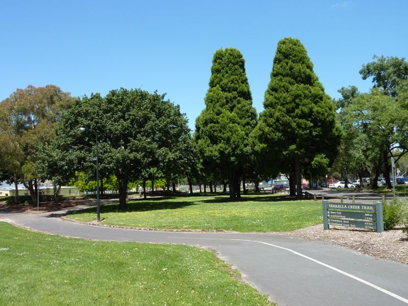 Croydon - Croydon Park, Hewish Road: Tarralla Creek Trail through park
