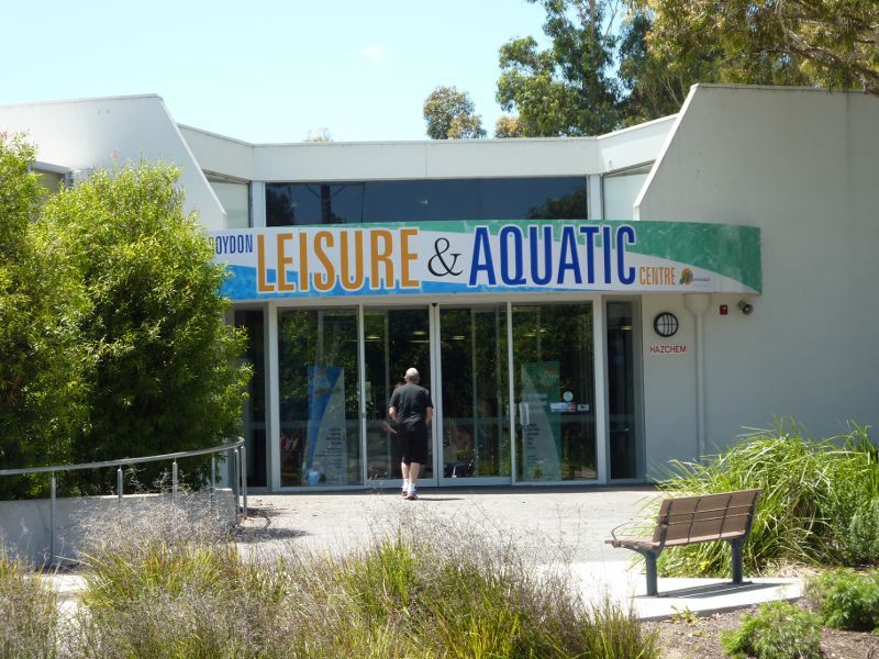 Croydon - Town Park, Mt Dandenong Road, Civic Square and Norton Road: Entrance to aquatic centre fronting Civic Sq