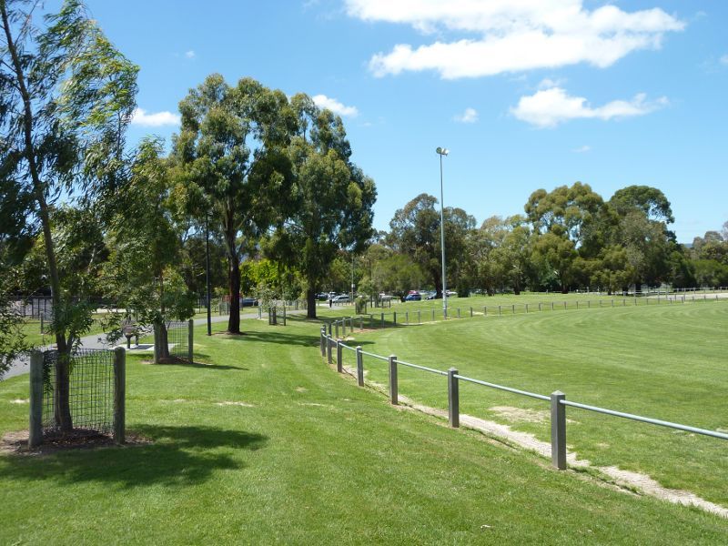 Croydon - Town Park, Mt Dandenong Road, Civic Square and Norton Road: Fred Geale Oval