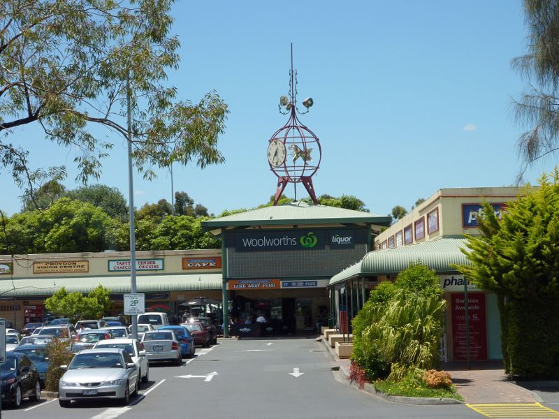 Croydon - Arndale Civic Shopping Centre, Mt Dandenong Road at Civic Square: View of shopping centre from Civic Sq