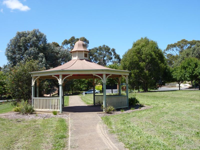 Croydon - Around Croydon: Village Green, Strathfield Pde