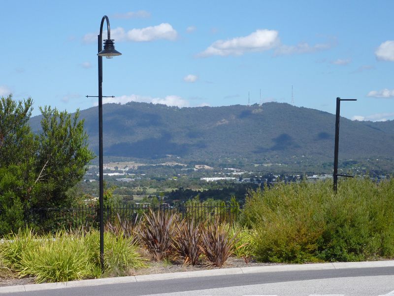 Croydon - Monastery Hill off Wicklow Avenue: South-easterly view towards Mt Dandenong