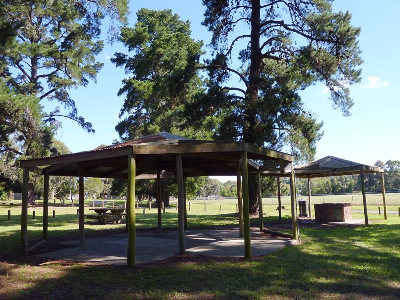 Croydon - Eastfield Park, Eastfield Road: BBQ area on north side of trotting track