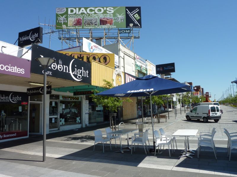 Dandenong - Shops and commercial centre, Lonsdale Street: View north along Lonsdale St at Foster St