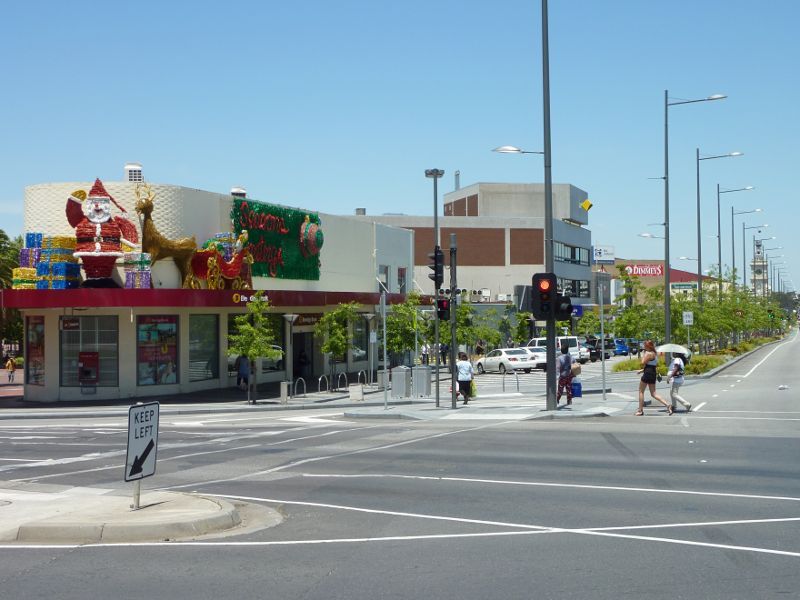 Dandenong - Shops and commercial centre, Lonsdale Street: View south along eastern side of Lonsdale St at Clow St