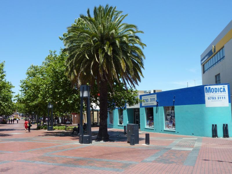 Dandenong - Palm Plaza Mall and McCrae Street: View south-east along Palm Plaza