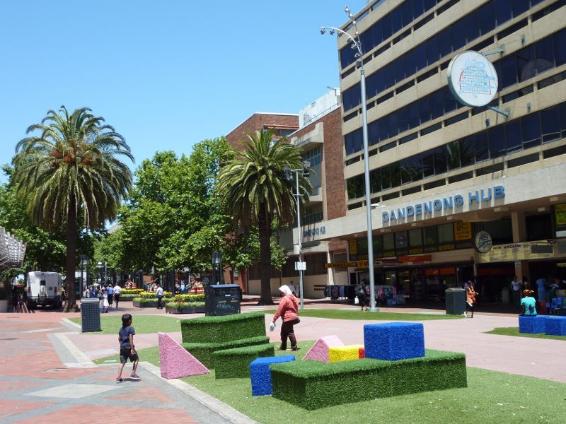 Dandenong - Palm Plaza Mall and McCrae Street: South-easterly view through Palm Plaza in front of Dandenong Hub Arcade