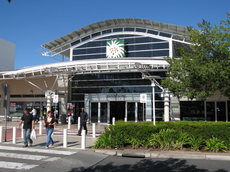 Dandenong - Dandenong Plaza Shopping Centre: Entrance to shopping centre off Foster St
