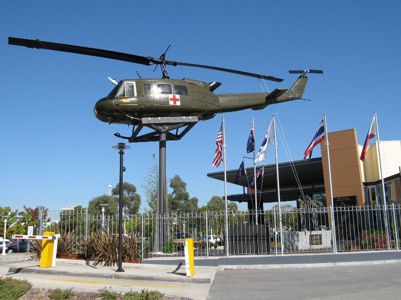 Dandenong - Dandenong Plaza Shopping Centre: Dandenong R.S.L. viewed from car park off Foster St