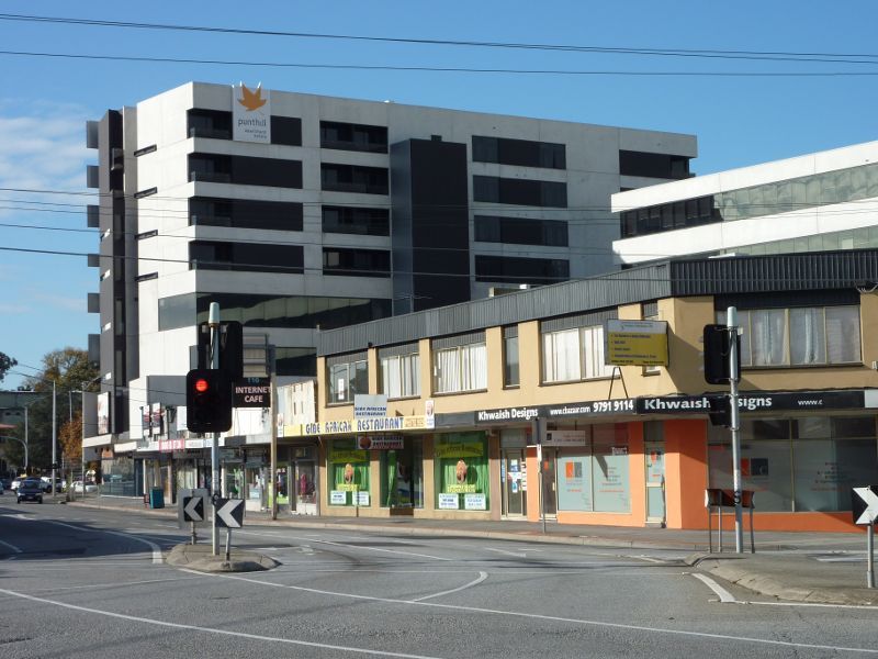 Dandenong - Foster Street: View east along Foster St at Thomas St