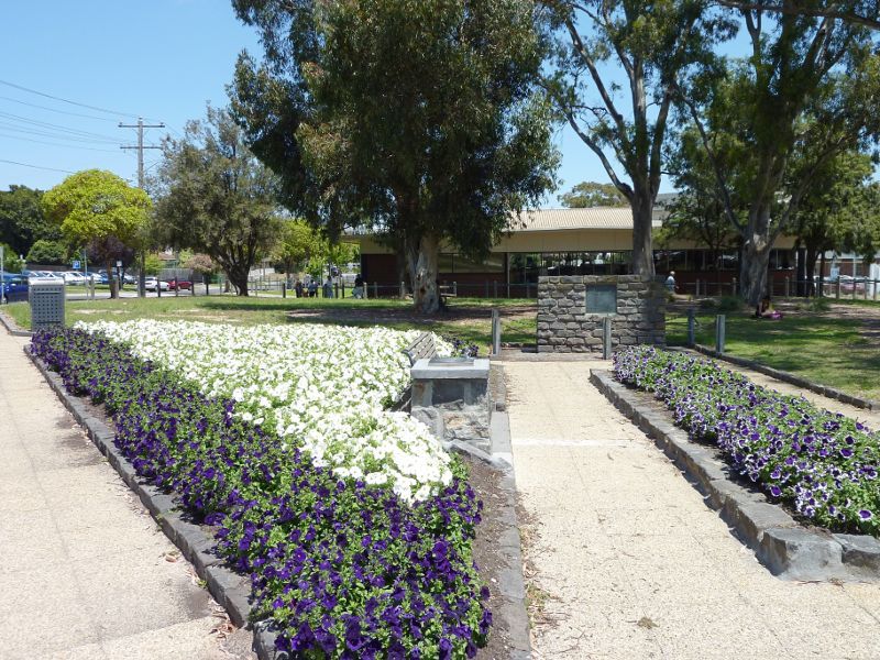 Dandenong - Pioneer Memorial Gardens, Stuart Street: View through gardens towards library