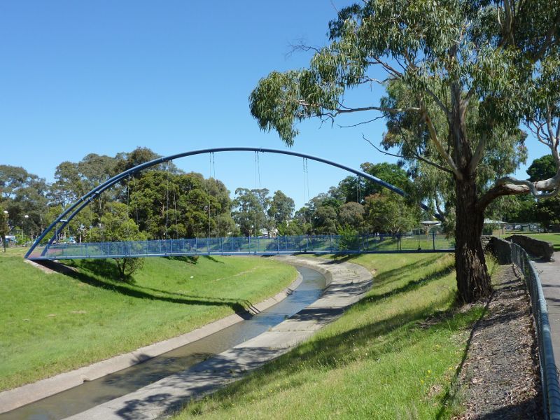 Dandenong - Rotary Park, Lonsdale Street: View north-west along Dandenong Creek towards footbridge