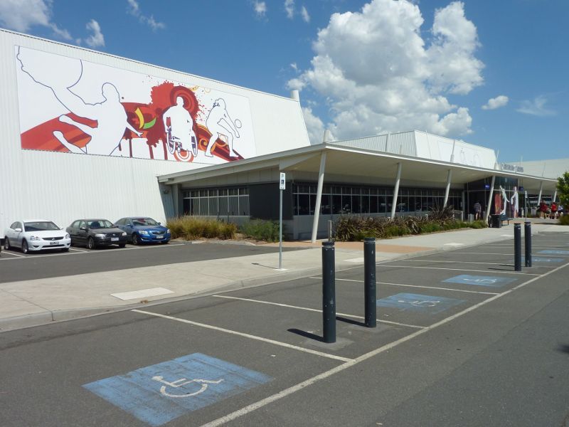 Dandenong - Dandenong Stadium, Stud Road: View of stadium from car park