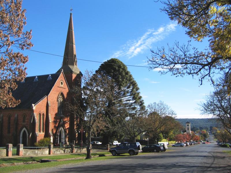 Daylesford - Around town: Uniting Church, west along Central Springs Rd from Camp St