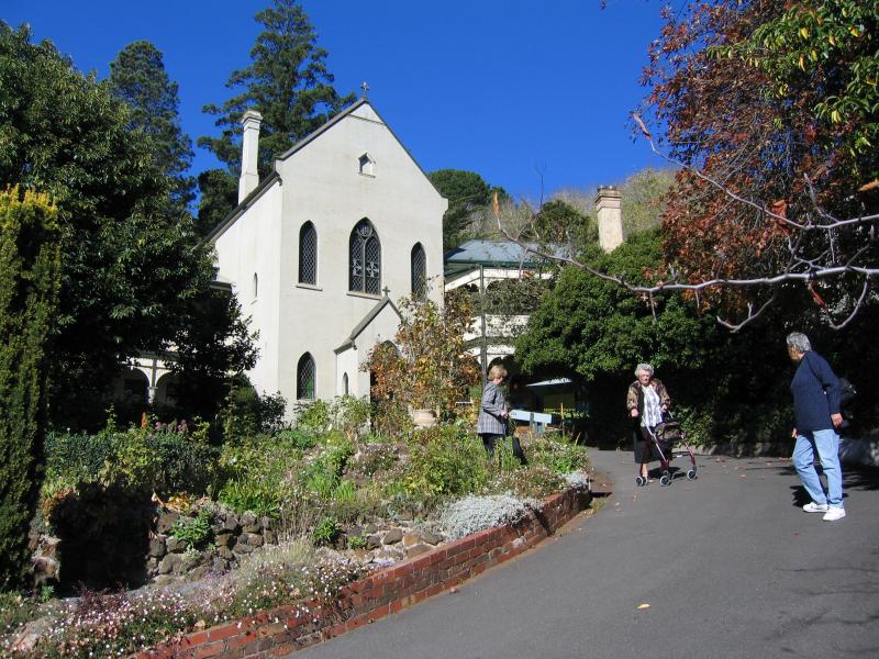 Daylesford - Around town: Convent Gallery