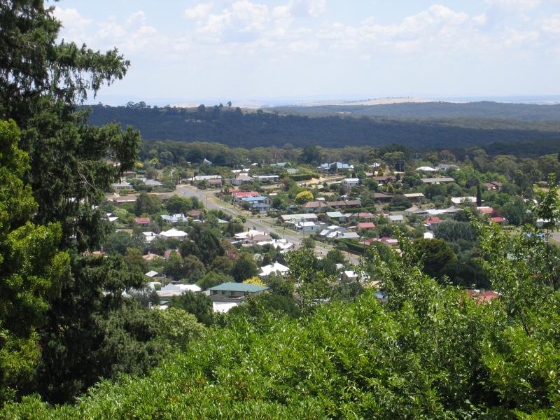 Daylesford - Wombat Hill and Botanical Gardens: View from gardens, towards north-west
