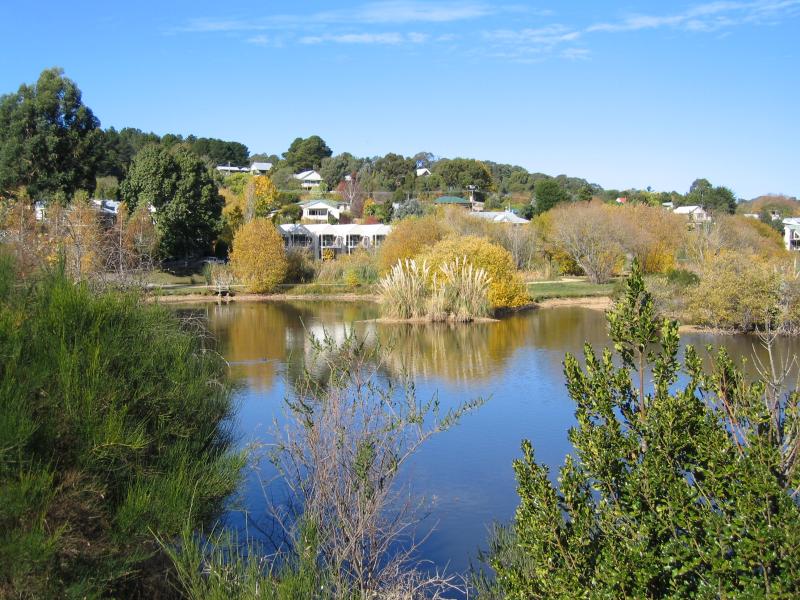 Daylesford - Lake Daylesford: View south across lake from bridge at Bleakley St