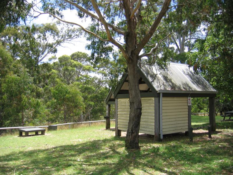 Daylesford - Sailors Falls, 9 kilometres south of Daylesford on Ballan Road: Picnic area at car park